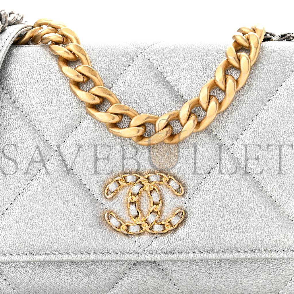 CHANEL METALLIC LAMBSKIN QUILTED CHANEL 19 WALLET ON CHAIN WOC SILVER (19*11*3cm)