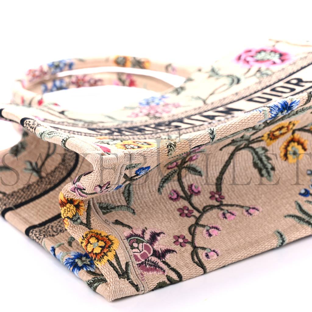 DIOR RAFFIA EMBROIDERED PETITES FLEURS MEDIUM BOOK TOTE NATURAL (32*25.1*12.1cm)